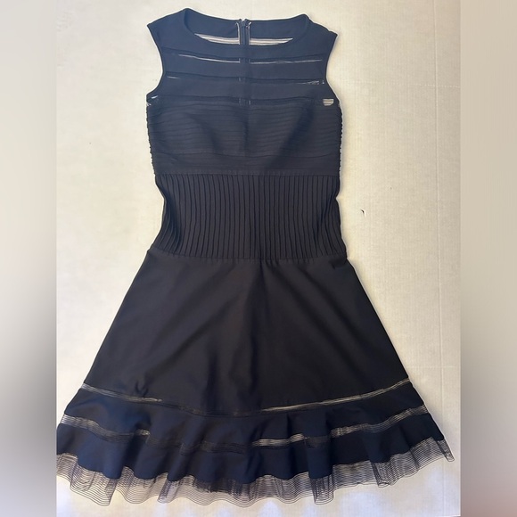 Tadashi Shoji black Illusion cocktail dress w/mesh detail & back zip Sz-M. Y10 - Picture 4 of 11